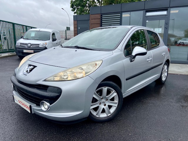 Peugeot 207 1.6 HDi 16V 90ch BLUE LION style