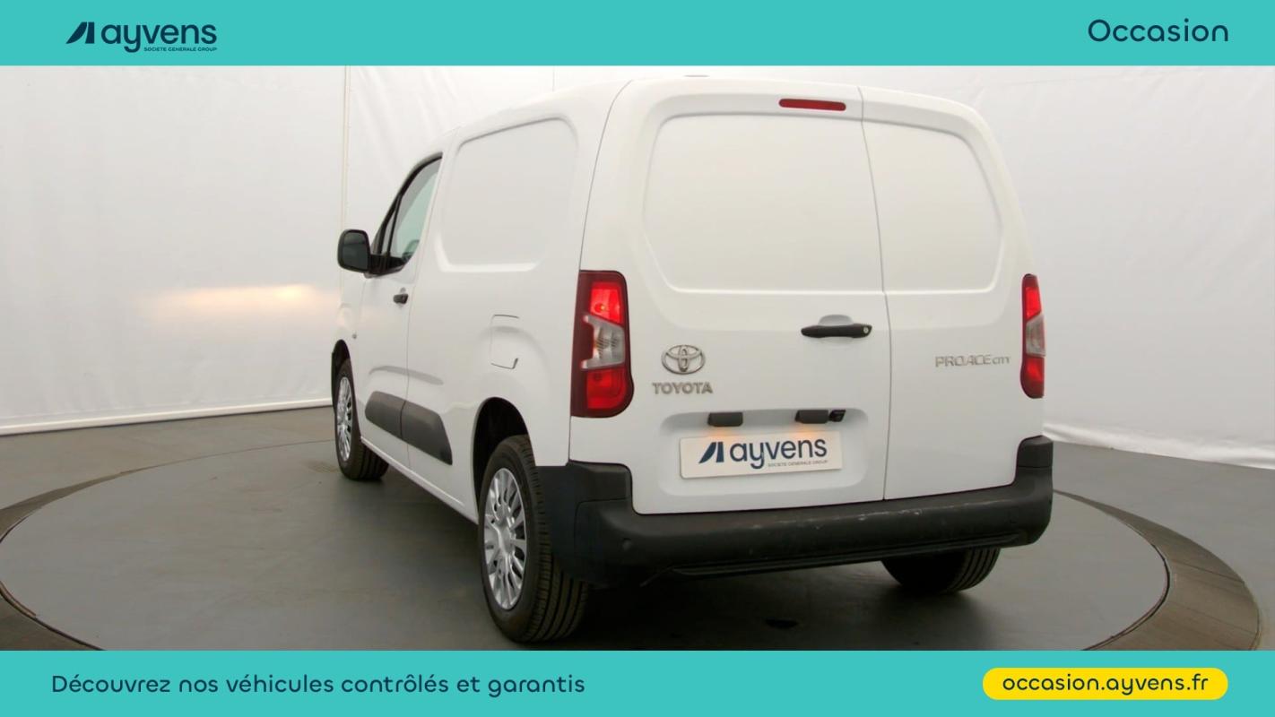 Toyota Proace City - Medium 100 D-4D Business